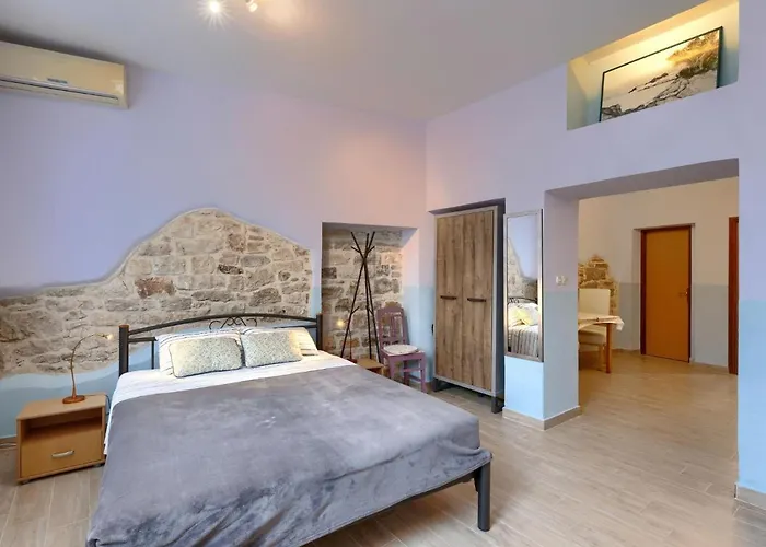 Sonja By Interhome * Pola