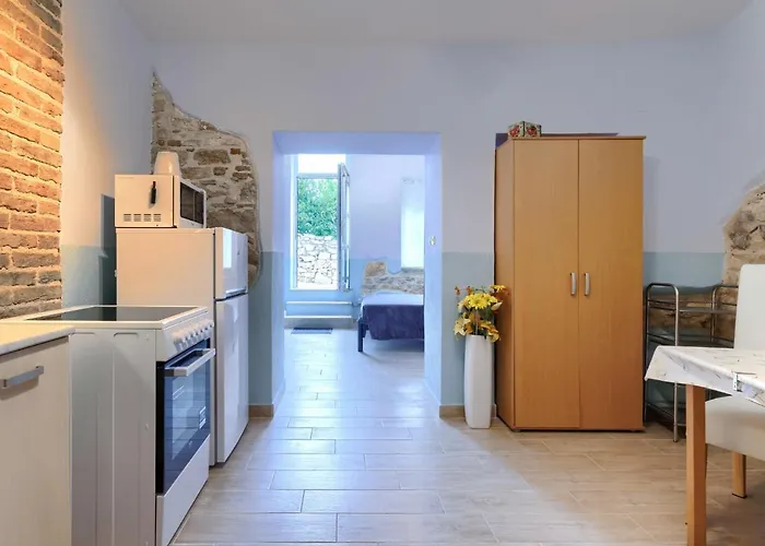 Appartamento Sonja By Interhome Pola